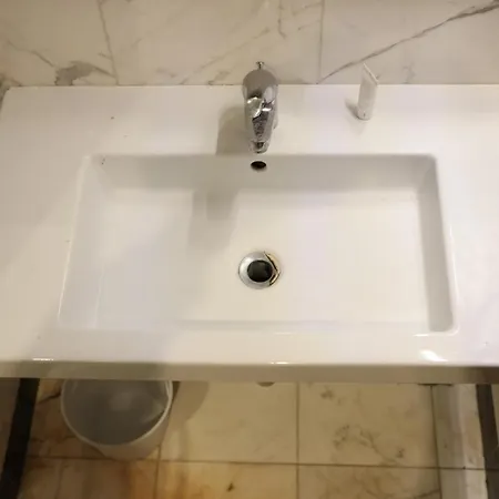 Catone Hotel